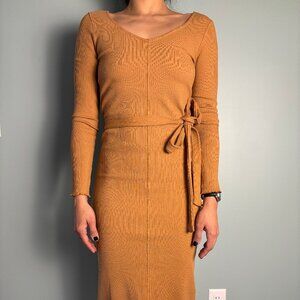 Pact NWT fitted bodycon midi dress organic cotton